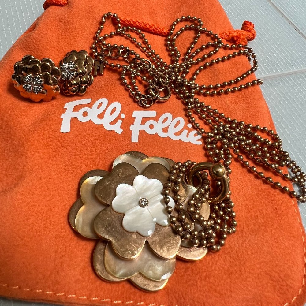 FOLLI FOLLIE SET (2 NECKLACES & 1 PAIR EARRINGS)